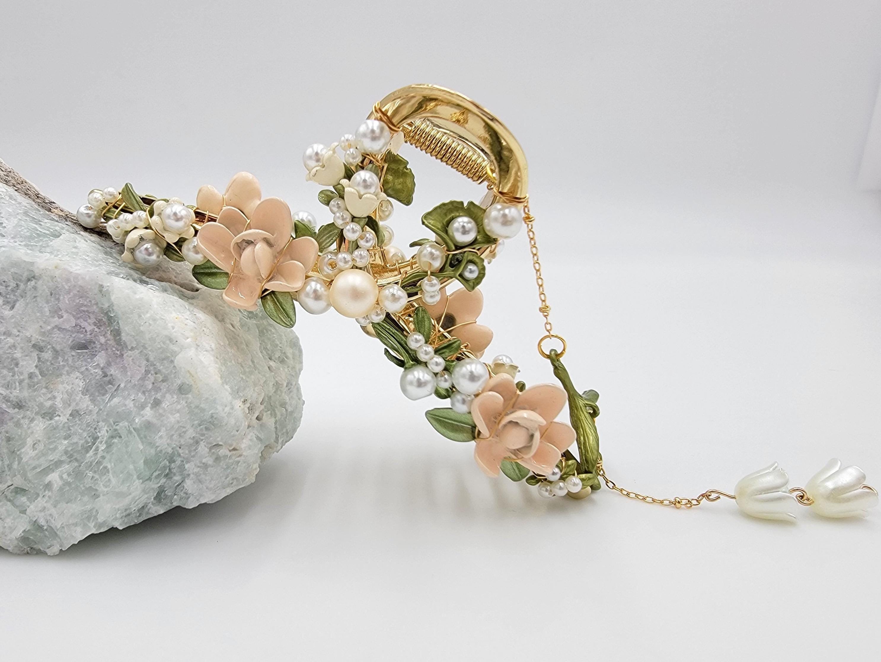 HANDMADE Floral Beaded Hair Clip - Pink, Green, White AE-016A Factory Wholesale Custom Jewelry Green Beads White  main image 2