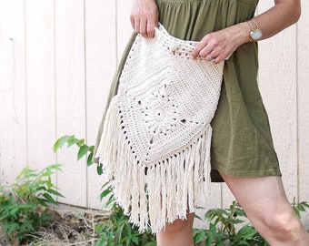 Crochet Pattern / Boho Bag / Fringe Purse / Beginner Friendly Hippie Purse / Retro / Crochet Cross Body Bag / Urban Nomad Bag Pattern PDF