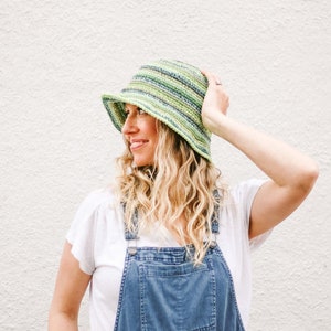 Crochet Pattern / Bucket Hat Crochet Pattern / Gender Neutral Hat / Easy Bucket Hat With Brim / Scrappy Crochet Bucket Hat Pattern PDF