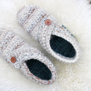 Crochet Pattern / Beginner Crochet Slippers with Leather Soles / Warm Crochet Slippers / House Shoes / Sunday Slippers Crochet Pattern PDF image 6