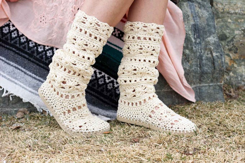 Crochet Pattern / Lightweight Boots with Flip Flop Soles / Lacy Crochet Shoes / Boho Summer Slippers / Coachella Boots Crochet Pattern PDF image 3