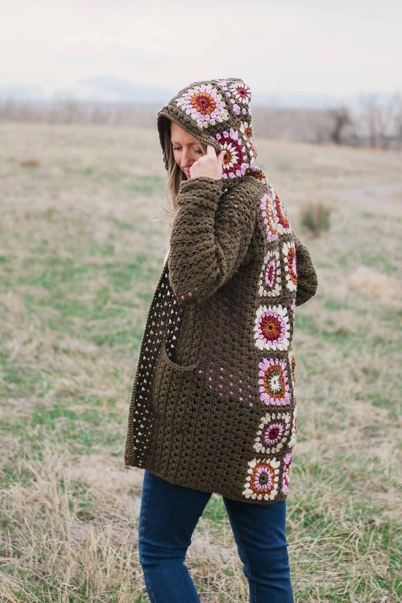 Crochet Pattern / Seamless Crochet Cardigan / Retro Crochet Sweater / Women's Vintage Sweater / Revival Granny Square Cardigan Pattern PDF image 1