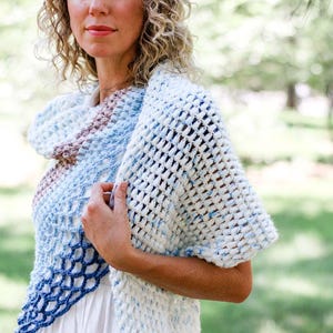 Crochet Pattern & Video / Easy Crochet Shawl / Puff Stitch Scarf ...