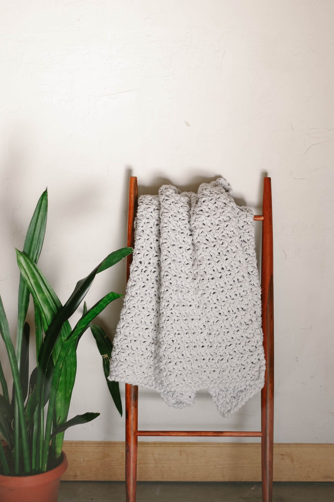 Crochet Pattern / Chunky Crochet Blanket / Easy Crochet Afghan