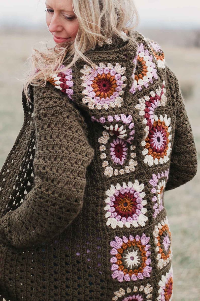 Crochet Pattern / Seamless Crochet Cardigan / Retro Crochet Sweater / Women's Vintage Sweater / Revival Granny Square Cardigan Pattern PDF image 3