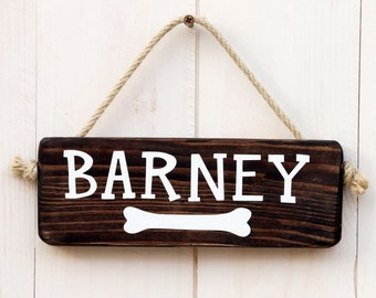 Personalized wood dog name sign, wall decor dog name sign, dog house sign, handcrafted dog sign, dog sign for a home, dog gift for owners,