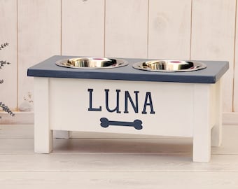 Futterbar für mittlere Hunde im Landhaus Stil, personalisierte Hunde Futterstation, Futterbar aus Holz für Hunde, Hunde Fütterungsstation,