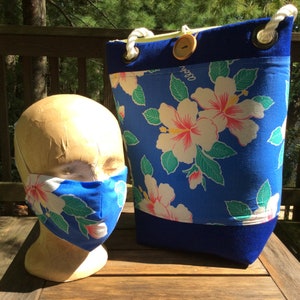 Sac fourre-tout et masque de visage assorti tissu hawaïen vintage. fait à la main, original, fond de toile, poignée de corde, entièrement doublé, 2 poches intérieures.