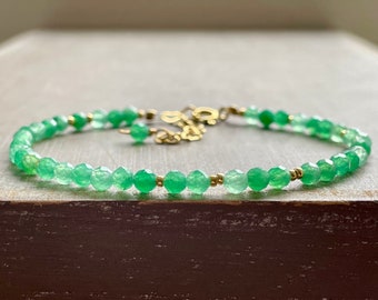 Delicate bracelet green gemstone agate emerald green extension chain adjustable in size