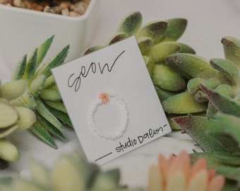 The “SEON” Beaded Ring / Single Daisy Bead Ring