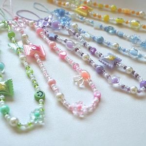 Bracelet de charme de téléphone perlé // Bracelet perlé Y2K pour iPhone / Accessoires de téléphone Kpop pour les nouveaux lapins de jeans