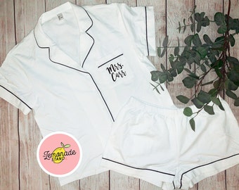 Bridal Pajamas, New last name pajamas, Wedding Pajamas, Bride Pajama Set, Custom Bridal Pajama Set