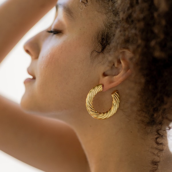 Super Chunky Gold Hoops l Thick Gold Hoops l Gold Twist Twisted Hoop Earrings l Large Oversized Hoops l  Rope Hoops l Croissant Hoops