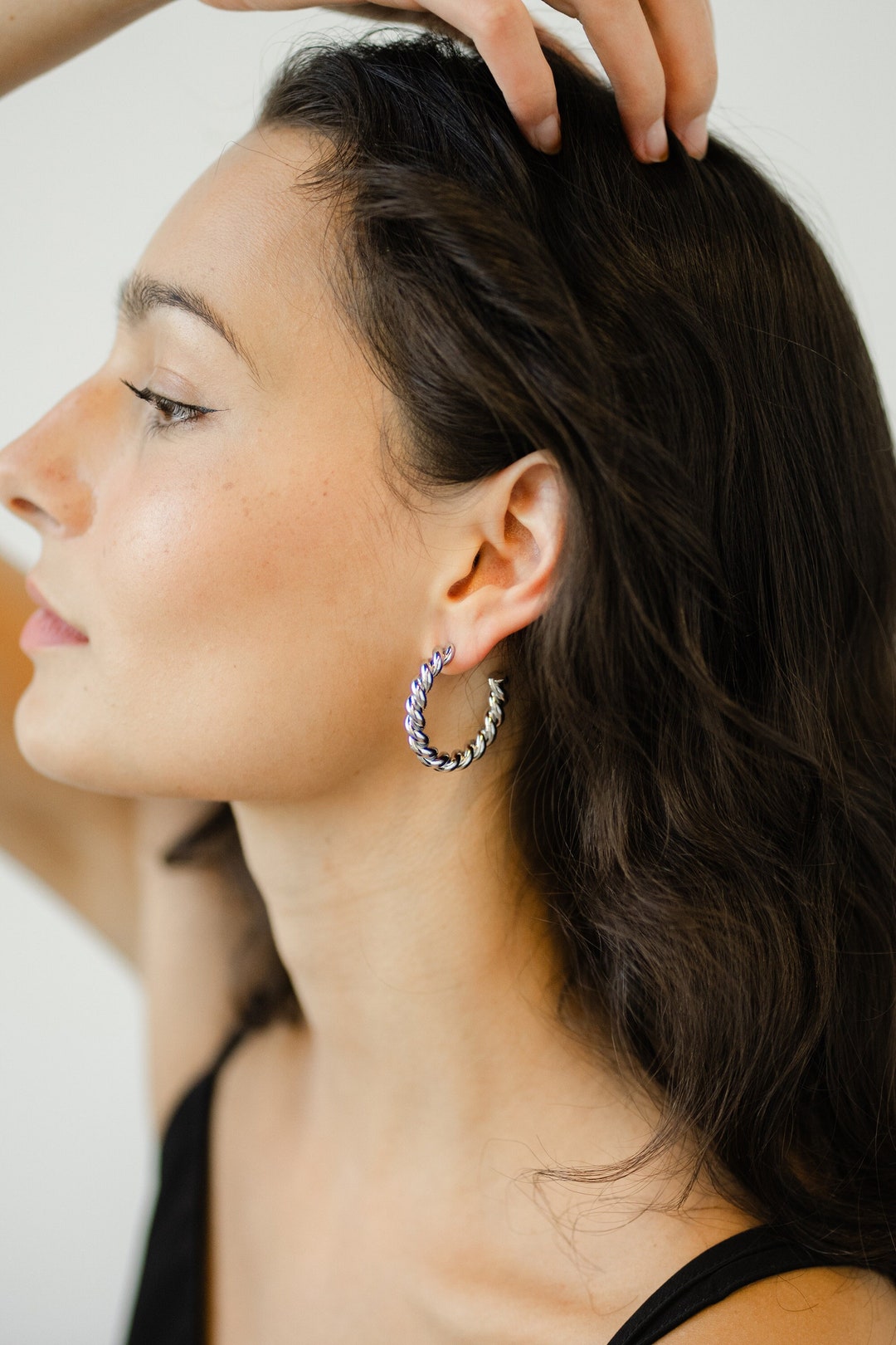 [HAESOOL] 韓国アクセ☆925silver☆Circular twist Earrings Amazon.com: ZELORES 925 Sterling Silver Twisted Hoop