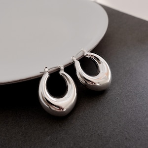 Super Chunky Silver Hoops l Thick Silver Hoops l Sterling Silver Plated Earrings l Thick Oval Hoops l Super Lightweight l Hypoallergenic