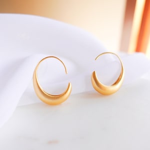 Small J Hoops Earrings l Brushed Gold Brushed Silver Open Hoops l Matte Gold Matte Silver Plated l Small Chunky Hoops l Lightweight Huggies