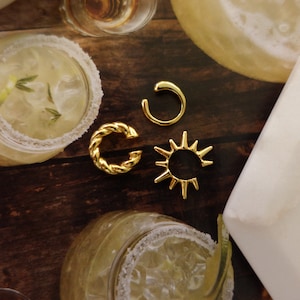 Gold Ohrmanschettenset kein Piercing, einfache gedrehte Spike-Ohrmanschetten, kleine Ohrmanschette, Streetwear-Ohrmanschette, minimalistische Ohrkletterer-Ohrringe