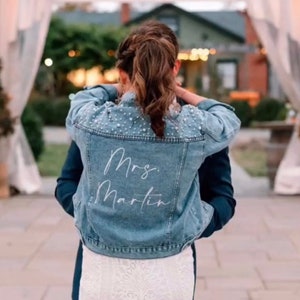 Mrs Pearl Jean Jacket | Custom Bride Jean Jacket | Mrs Denim Jacket | Personalized Jean Jacket | Bridal Gift | Bridal Pearls