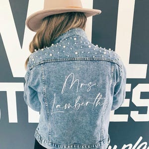Mrs Pearl Jean Jacket, Custom Bride Jean Jacket, Future Mrs Denim Jacket, Wedding Personalized Jean Jacket, Bridal Gift