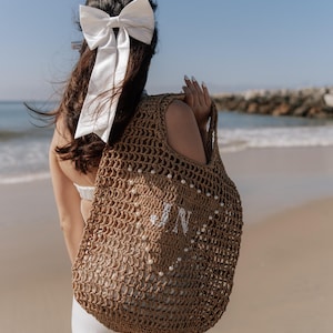 Personalized Bride Tote Bag | Custom Straw Tote | Honeymoon Bride Gift | Bridesmaid Bride Gift | Engagement Wedding Bridal Shower Gift