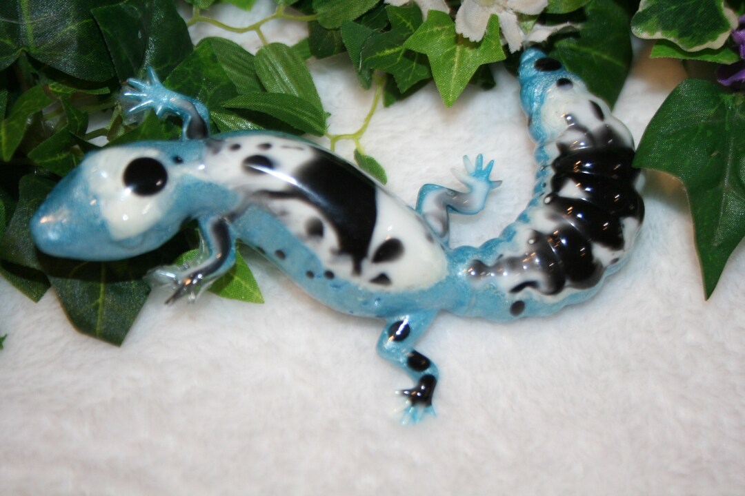 Blue Black and White Lizard Gecko Home and Garden Decor Figurine ...