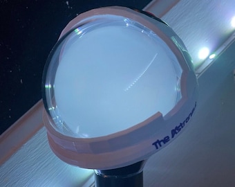 Decorazione con bastoncino luminoso a forma di astronauta