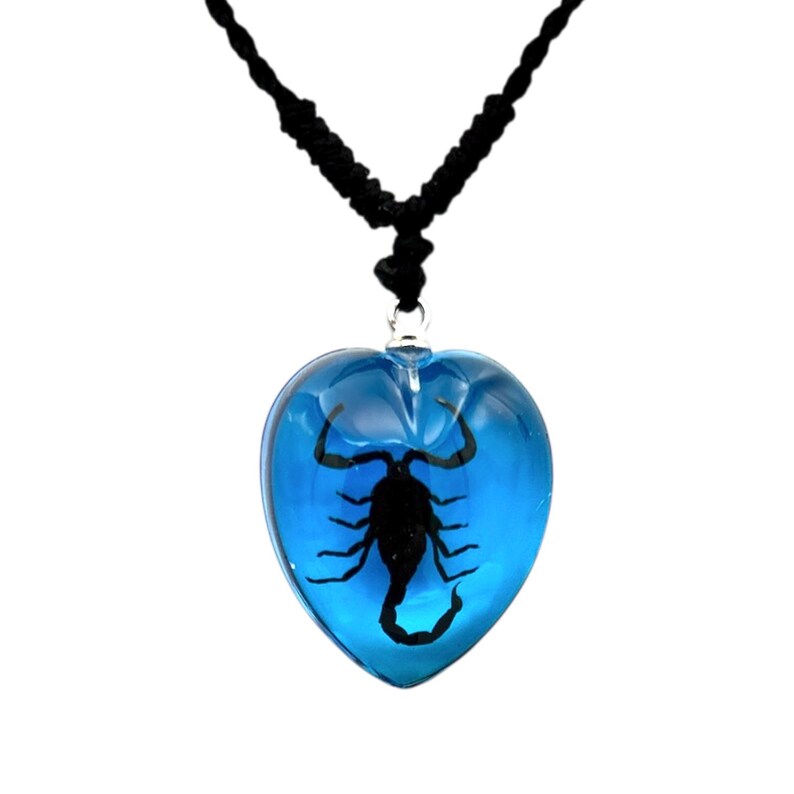 Black Scorpion Necklace 0.9x0.6x0.4 in immagine 2