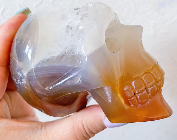 Druzy agate crystal skull