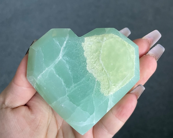 Pistachio calcite heart | crystal heart reiki healing meditation crystal healing journey home decoration