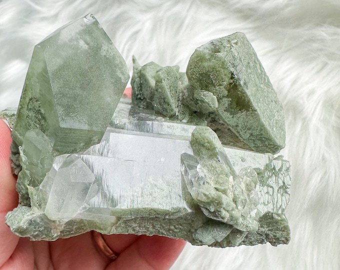chlorite quartz mineral specimen | premium quartz crystal cluster | crystal healing home decoration | healing crystal | crystal decoration