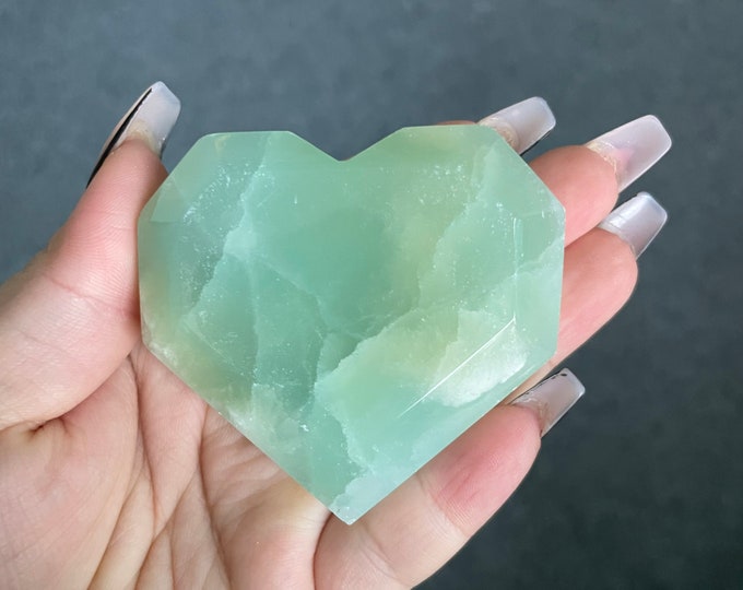 Pistachio calcite heart | crystal heart reiki healing meditation crystal healing journey home decoration