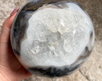Natural Moss Agate Sphere - High Quality Druzy Healing Crystal for Home Decor and Meditation