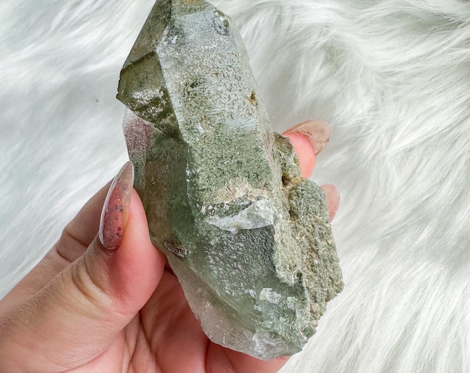chlorite quartz mineral specimen | premium quartz crystal cluster | crystal healing home decoration | healing crystal | crystal decoration
