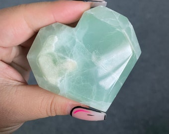 Pistachio calcite heart | crystal facets heart reiki healing meditation crystal healing journey home decoration