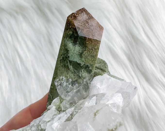 chlorite quartz mineral specimen | premium crystal cluster | crystal healing home decoration | healing crystal | crystal decoration
