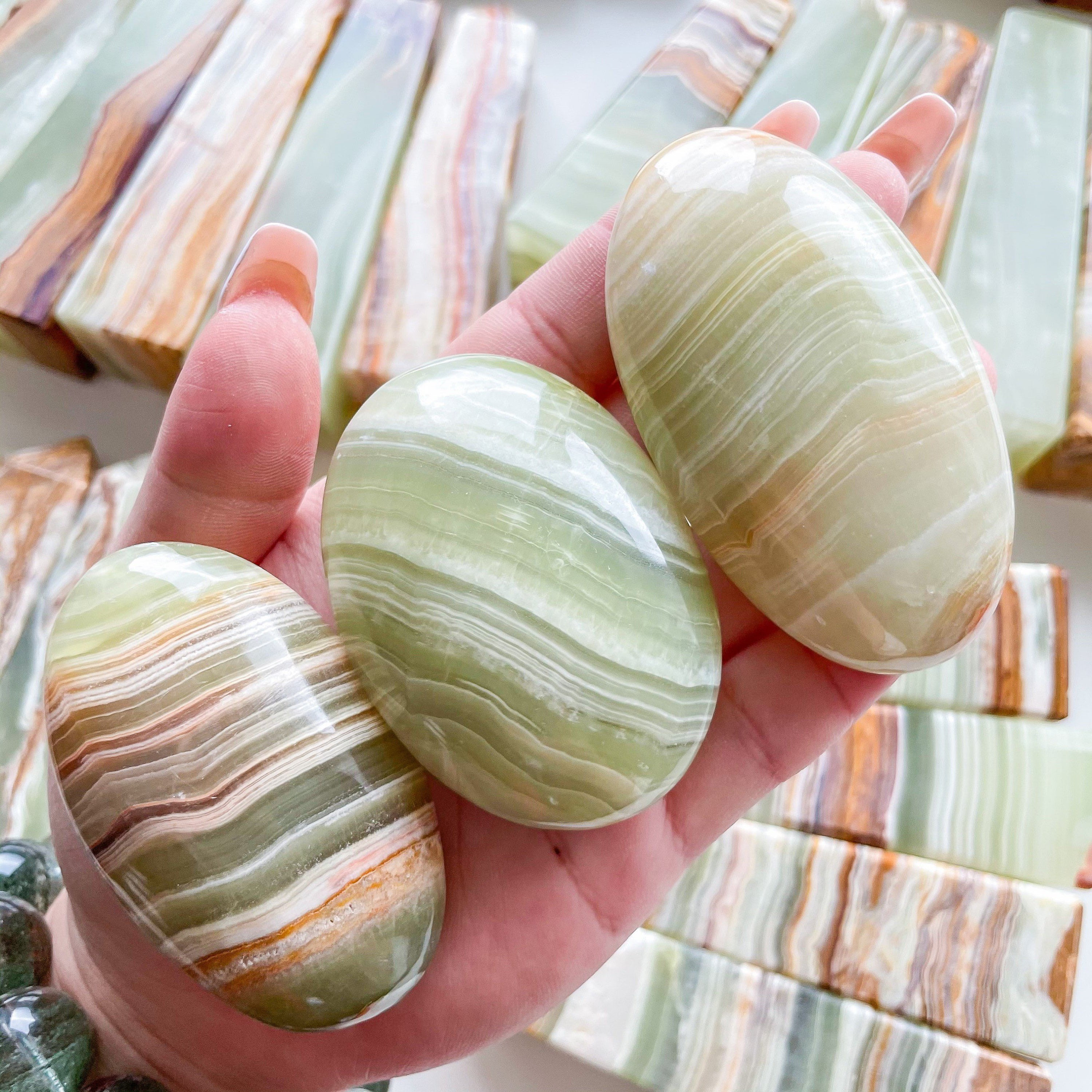 Green onyx palmstone Healing Crystals