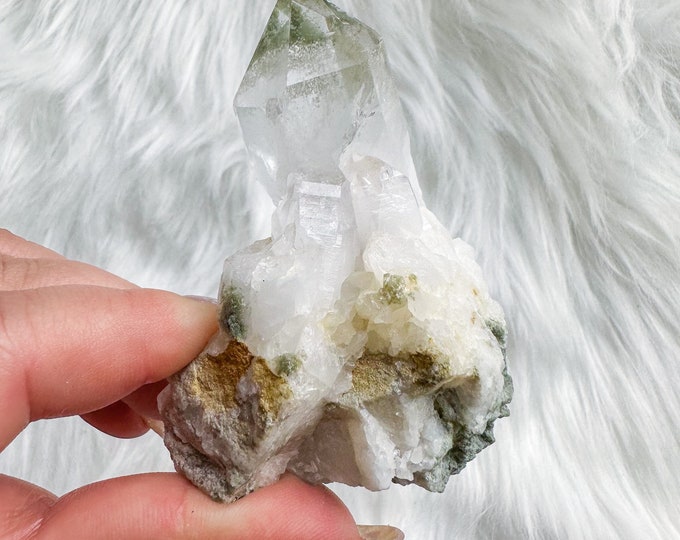 chlorite quartz mineral specimen | premium crystal cluster | crystal healing home decoration | healing crystal | crystal decoration