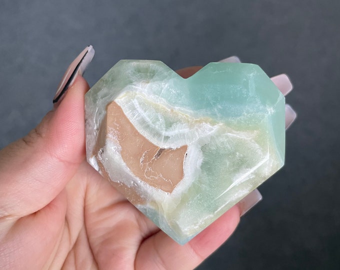 Pistachio calcite heart | crystal facets heart reiki healing meditation crystal healing journey home decoration