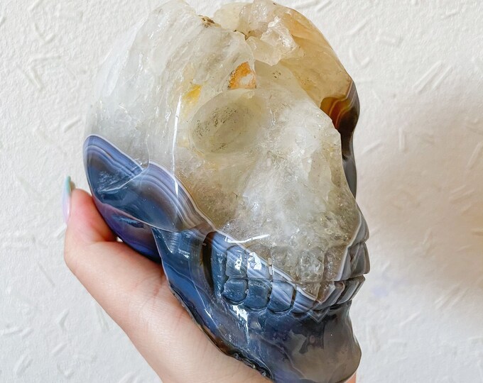 Druzy agate crystal skull