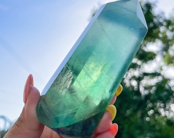 Green fluorite tower healing crystal