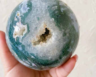 Natural Moss Agate Sphere - High Quality Druzy Healing Crystal for Home Decor and Meditation