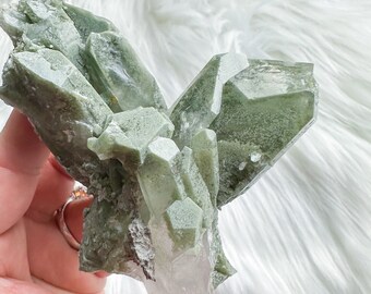 Clear quartz mineral specimen | premium crystal cluster | crystal healing home decoration | healing crystal | crystal decoration