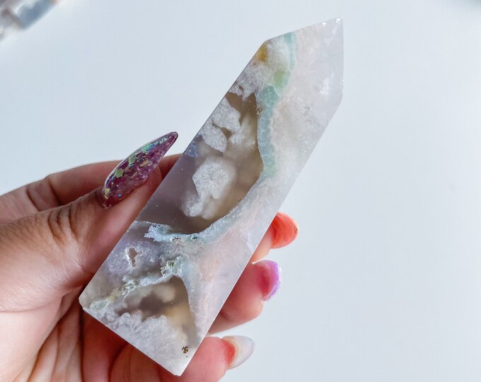 Druzy flower agate geode Crystal tower pink flower agate crystal tower healing crystal home decor
