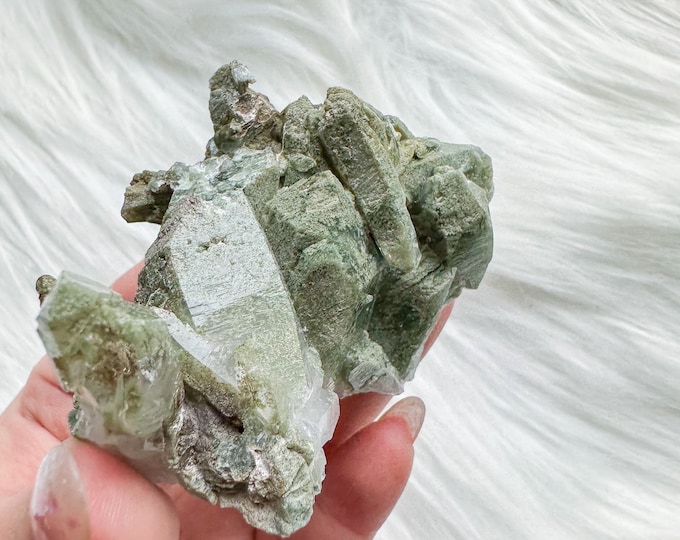 chlorite quartz mineral specimen | premium crystal cluster | crystal healing home decoration | healing crystal | crystal decoration