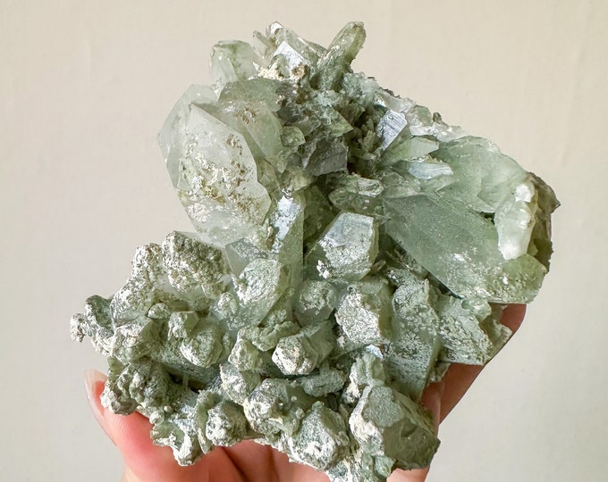 Chlorite quartz cluster | chlorite quartz crystal cluster mineral specimen