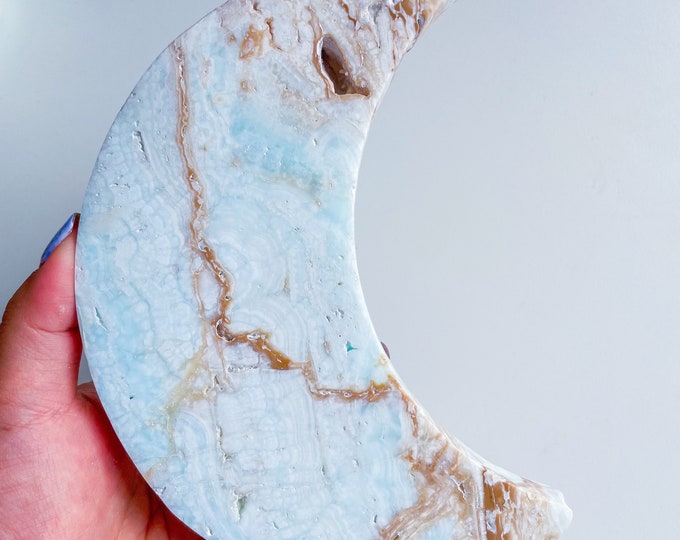 Caribbean calcite large crystal moon hand carving healing crystal healing journey home decoration
