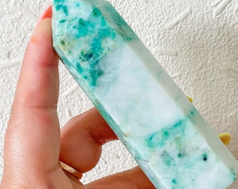 Chrysocolla in quartz | Phoenix stone crystal tower