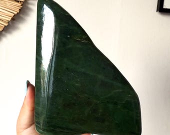 Jade naphrite crystal freeform Healing Crystal home decor