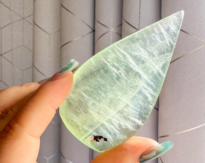 Green fluorite flame point healing crystal home decoration meditation | gift for her |gift for him |crystal gift