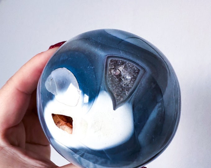 Orca Agate natural crystal sphere| unique crystal home decor| Tranquility home style | Earthy decor | Oceanic decor | unique gift idea